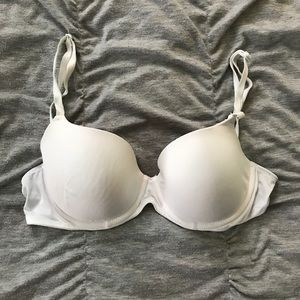 VS PINK Lightly Lined Wear Everywhere Bra